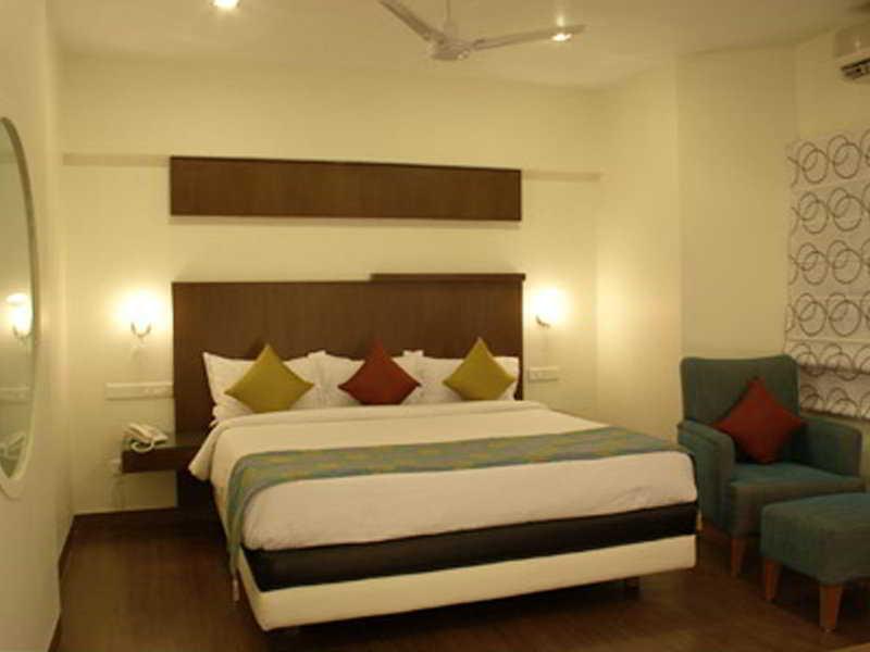 Oyster Suites Haiderabad Buitenkant foto