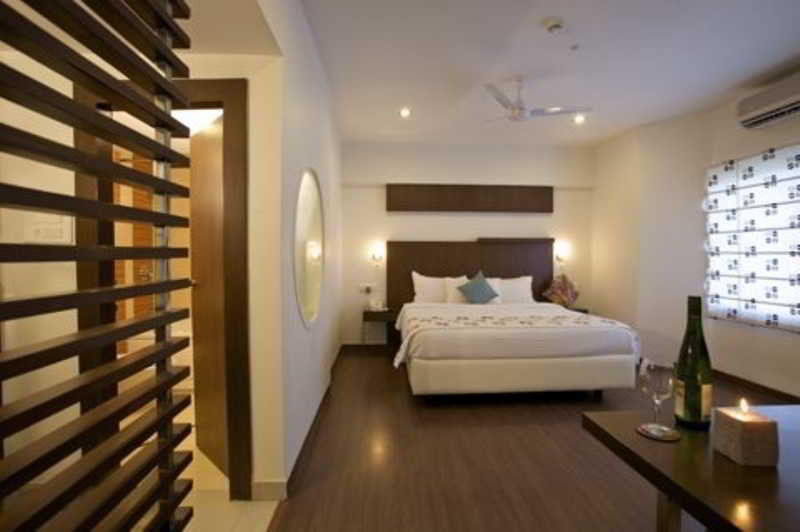Oyster Suites Haiderabad Buitenkant foto